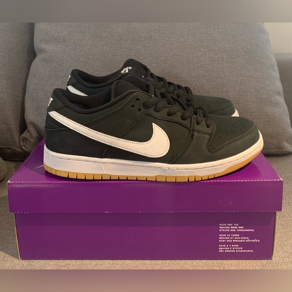Nike SB Men’s Dunk Low Pro Black Gum Shoes | Size 9.5 CD2563-006 Black White NEW